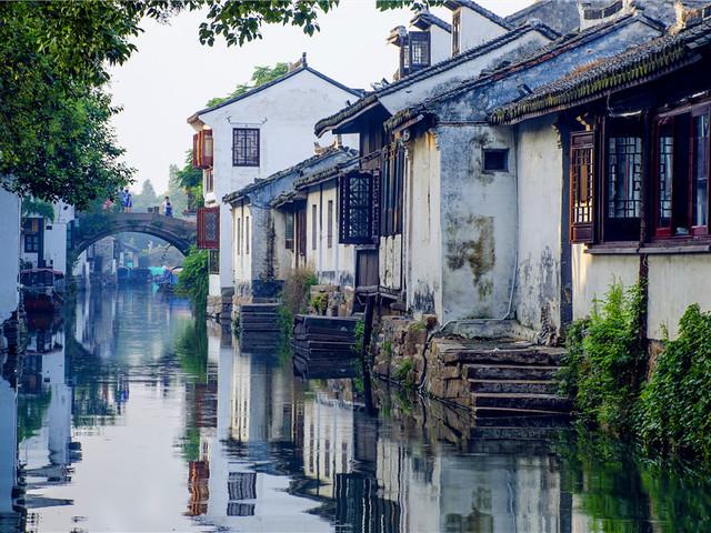 逃离废弃的城堡